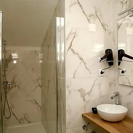 Bed & Breakfast Nova Delpa Al
